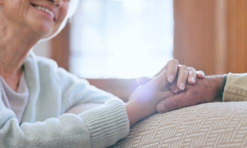 ¿Cómo los adultos mayores pueden reducir el riesgo de cáncer?